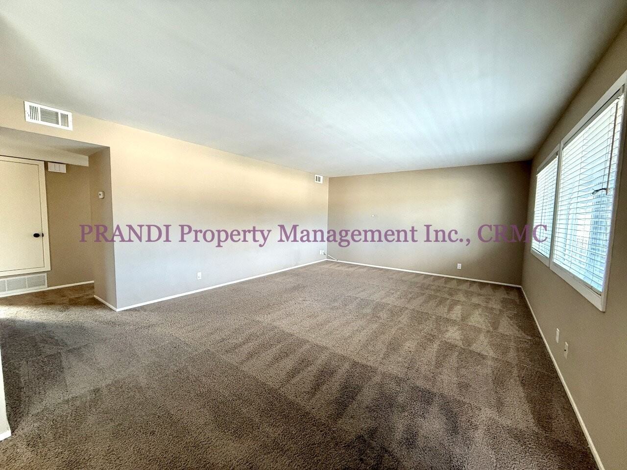 611 B St - Photo 2 of 9