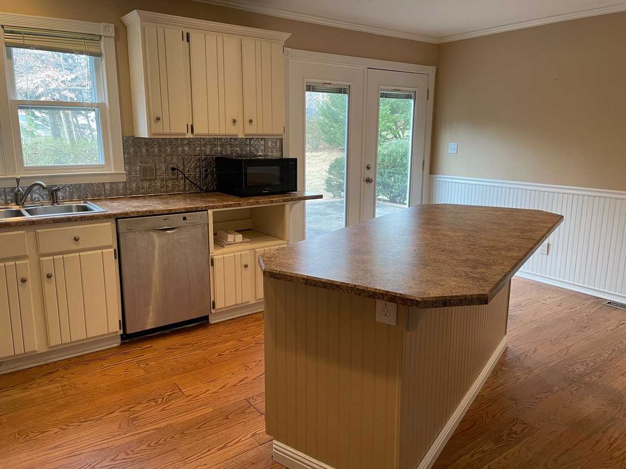 1003 Browning Rd - Photo 3 of 22