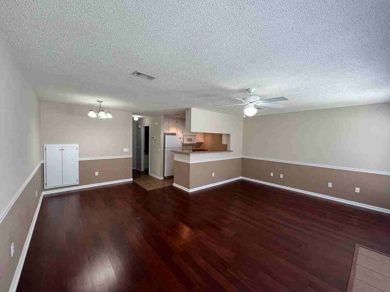 205 Wakefield Way - Photo 4 of 13
