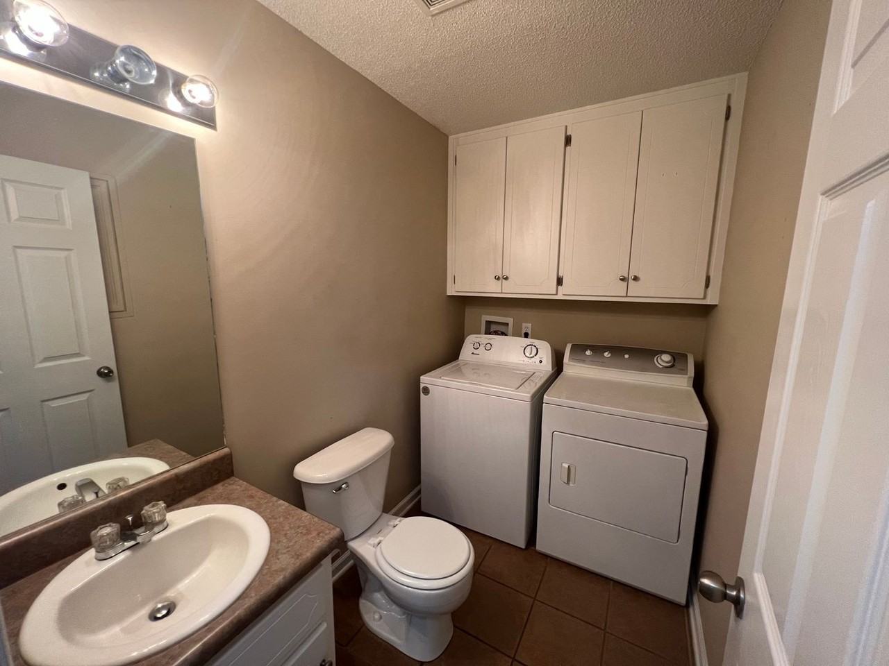 205 Wakefield Way - Photo 6 of 13
