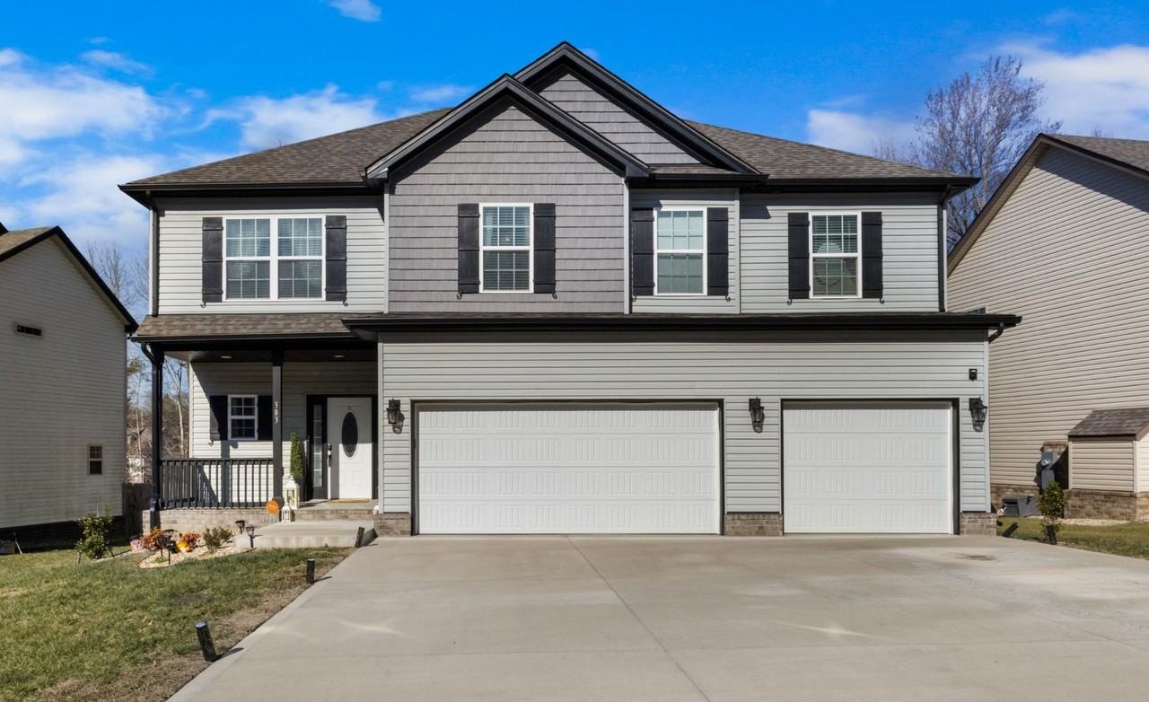 383 Barry Dr - Photo 2 of 43