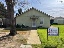 featured image of 360 E Foster Rd