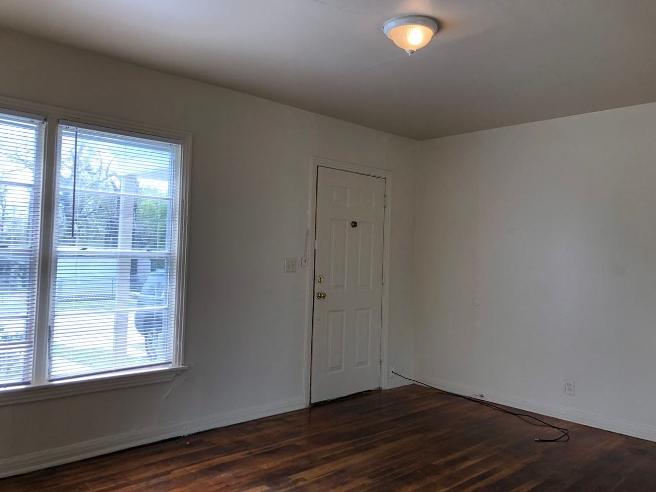 7424 Arlie Ave - Photo 2 of 14