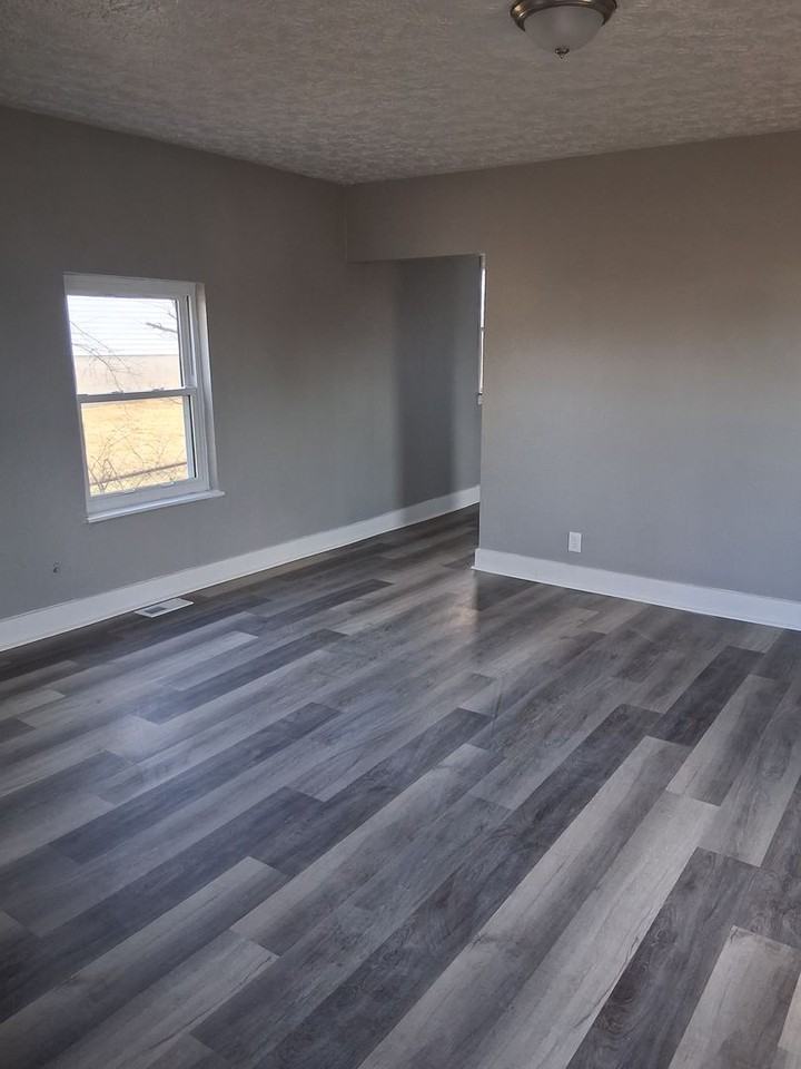 212 High St - Photo 2 of 11