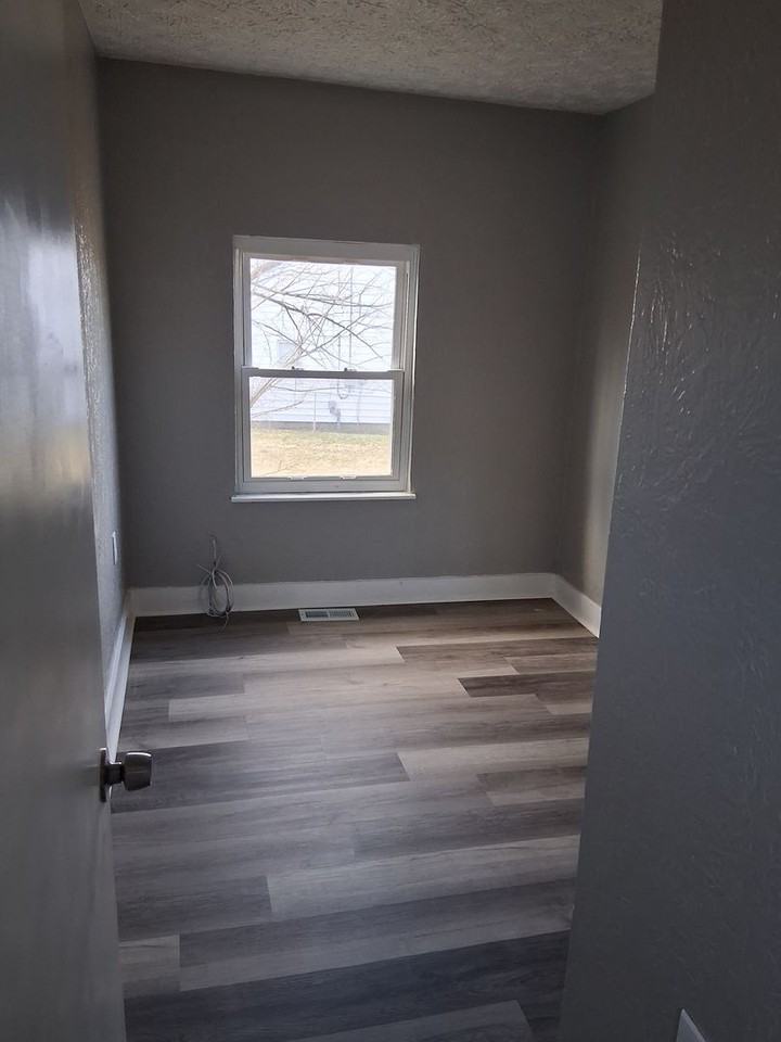 212 High St - Photo 6 of 11