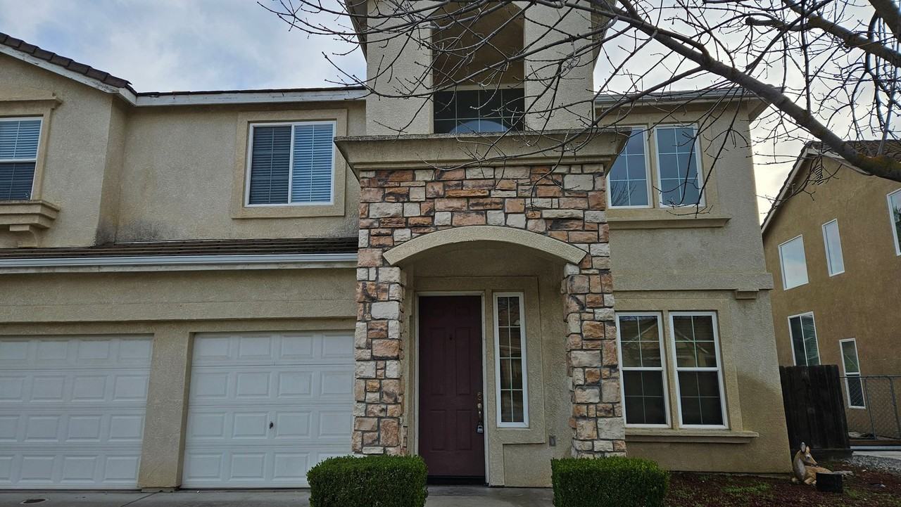 4216 Laguna Seca Ct - Photo 3 of 34