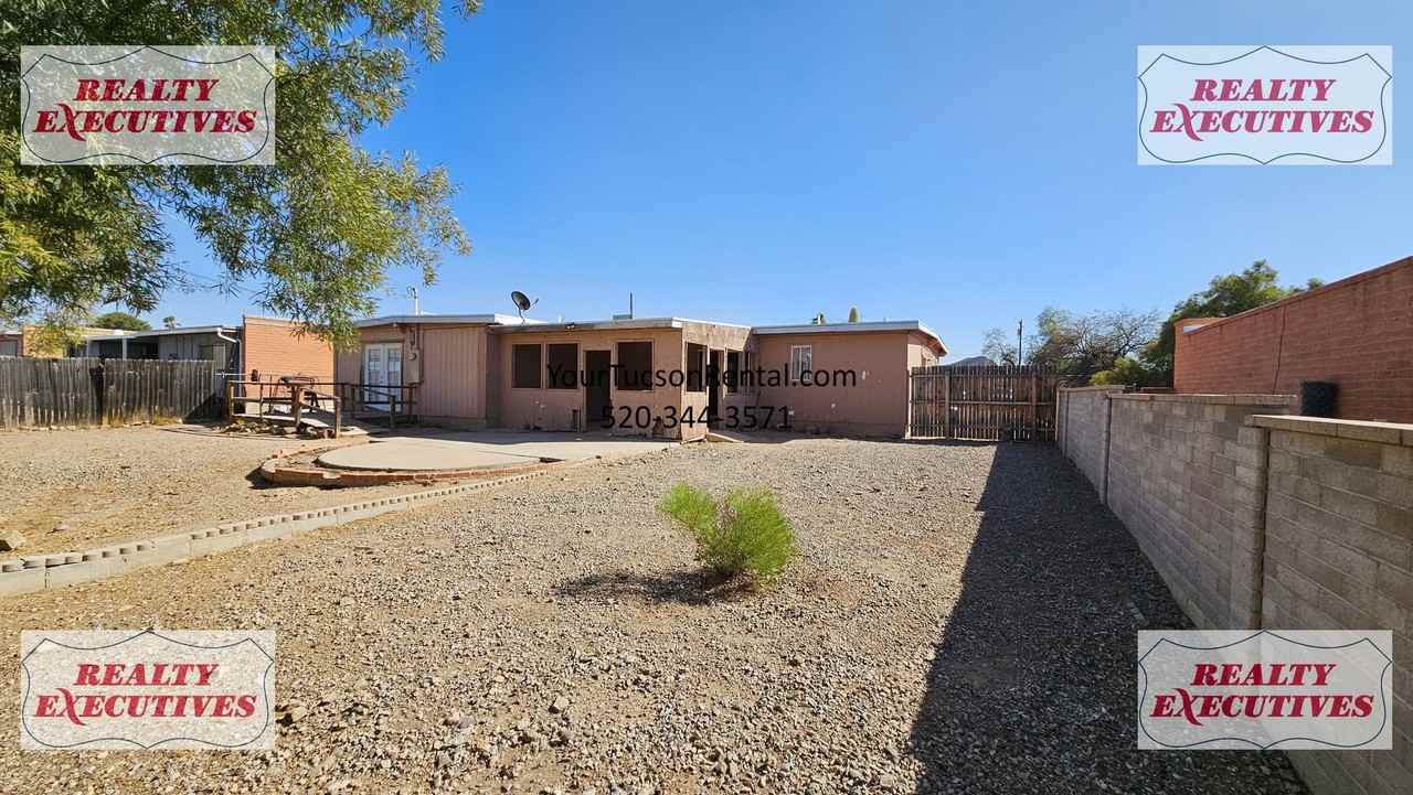 4732 W Calle Don Antonio - Photo 3 of 26