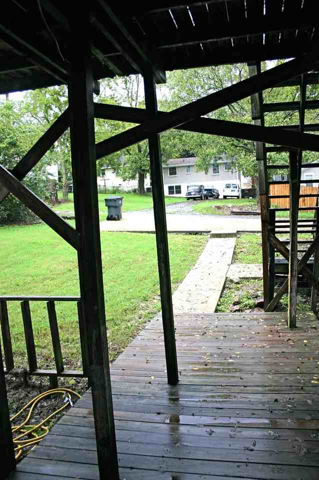 3807 Elkins Ave - Photo 3 of 40