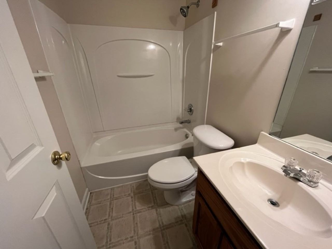 7454 Perrin Ln - Photo 7 of 13