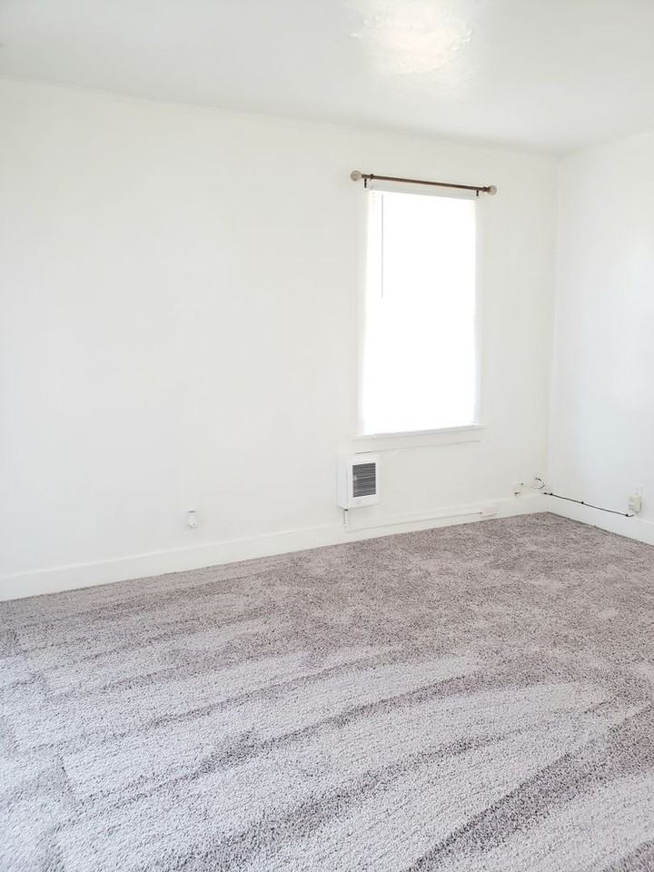 627 S Mission St - Photo 2 of 20