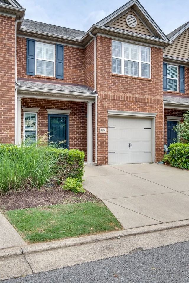 1420 Beech Grove Way - Photo 2 of 27