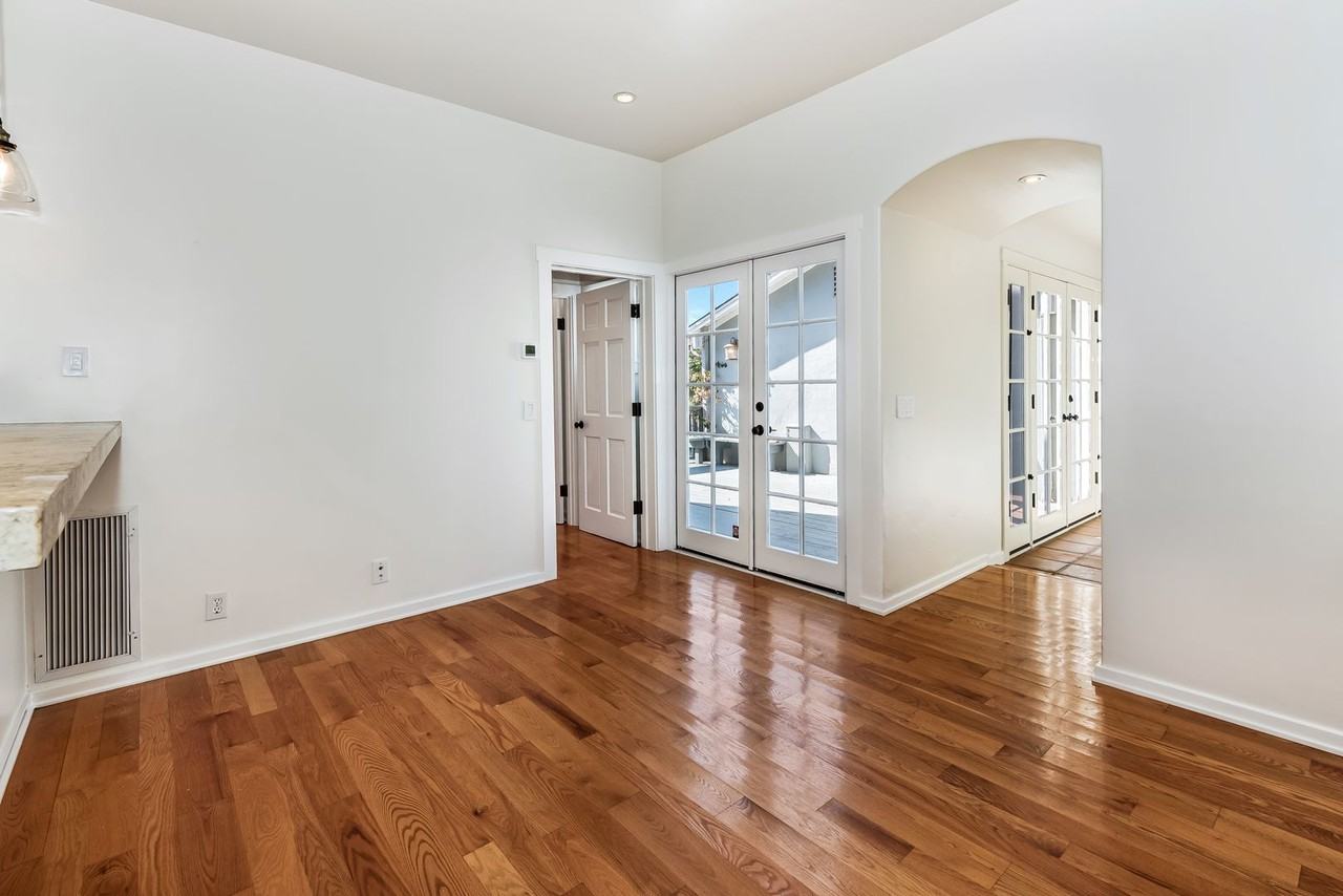 2212 Elise Way - Photo 3 of 22