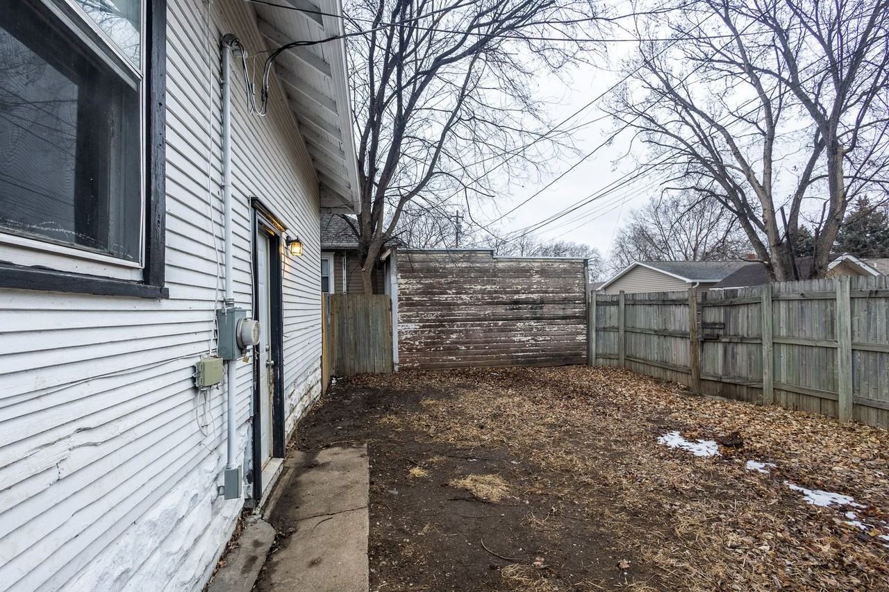 1442 Plum St - Photo 5 of 22