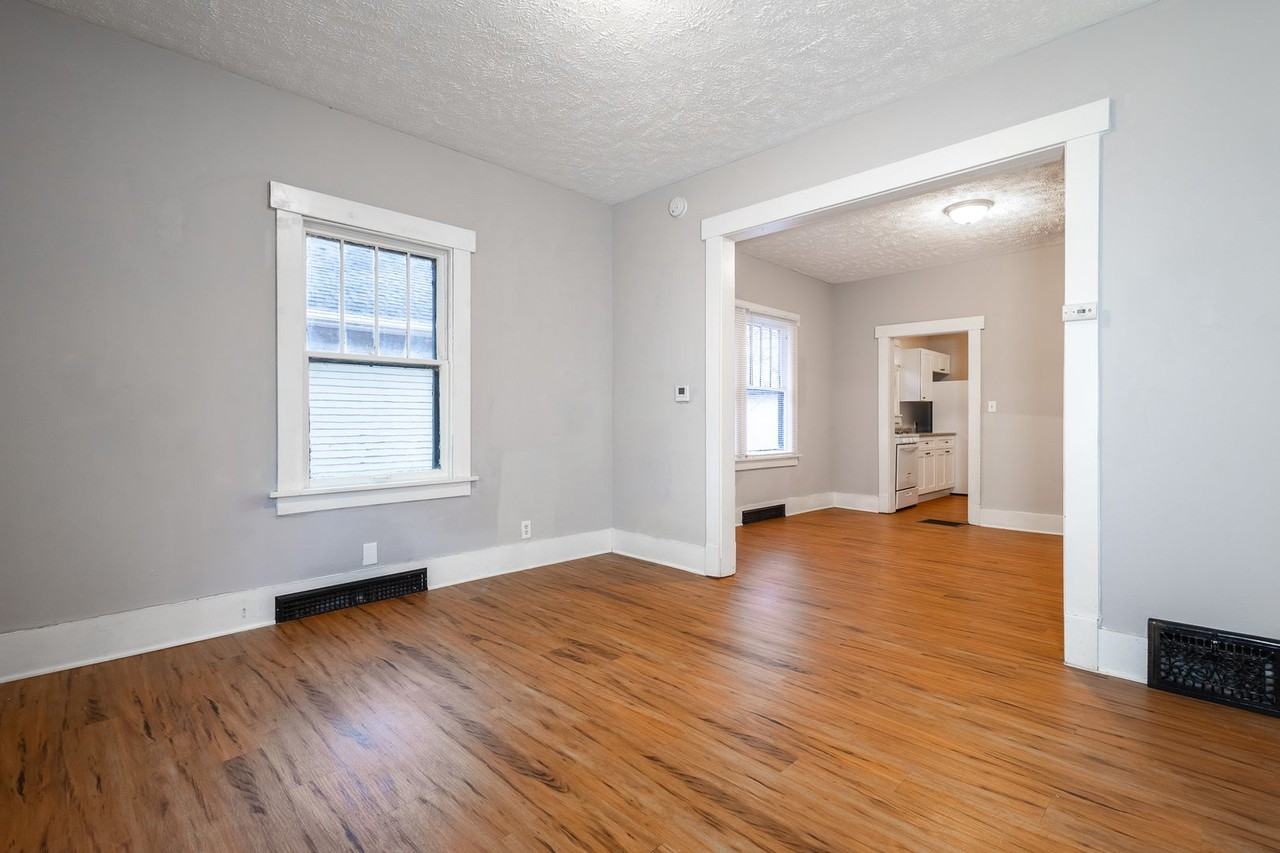 1442 Plum St - Photo 7 of 22