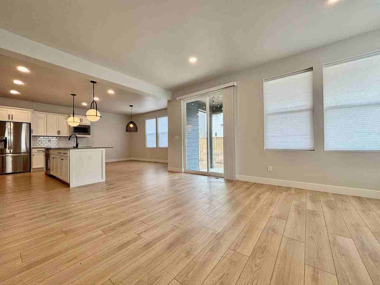 456 Quinby St - Photo 3 of 32