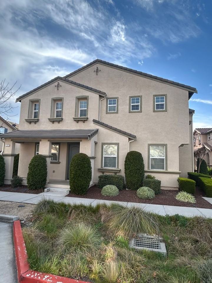 113 Palomino Pl - Photo 2 of 13