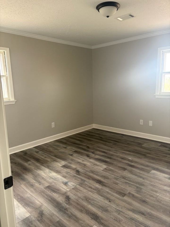 1701 Robert Hill Rd - Photo 3 of 16