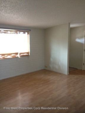 310 Elgin St - Photo 3 of 15