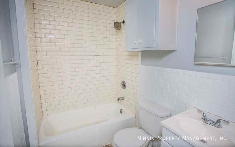 3104 Avenue N - Photo 7 of 24