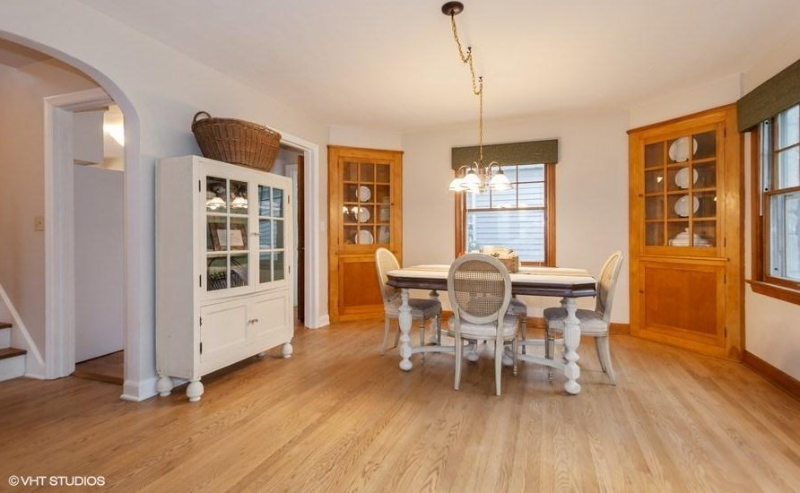 318 W Jackson St - Photo 3 of 12