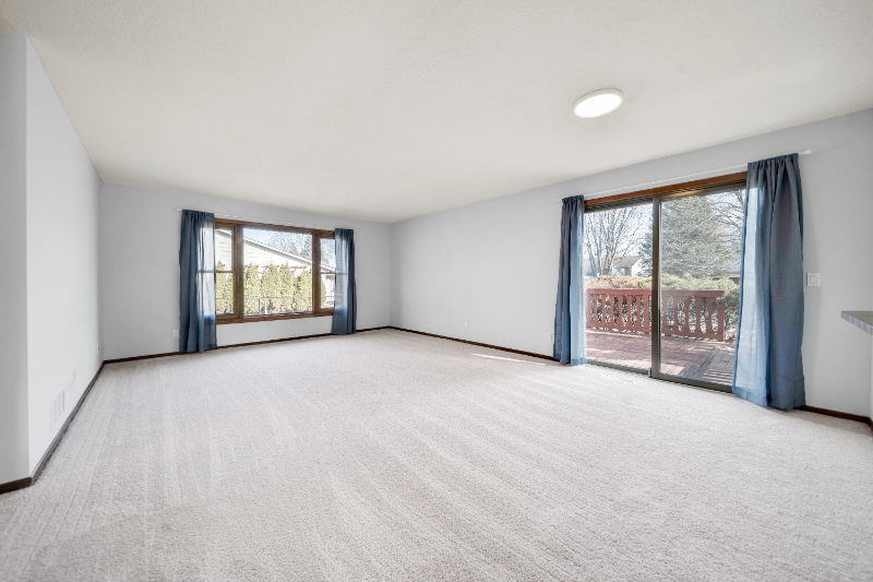 15600 47th Ave N - Photo 2 of 20