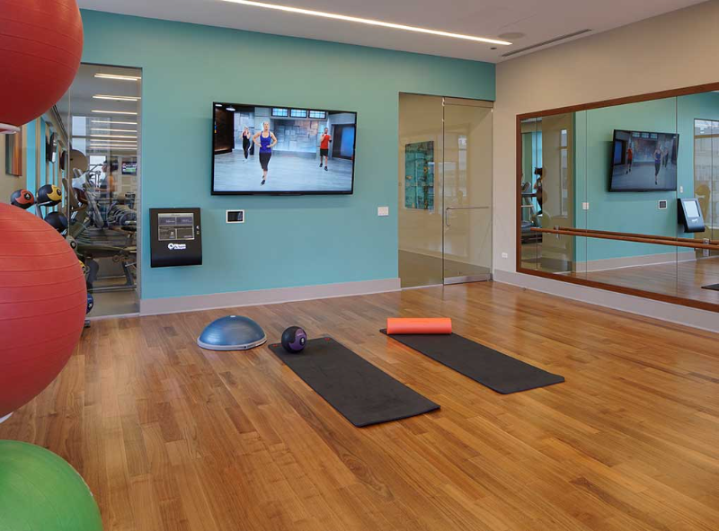 407 North Clark Street - Photo 5 of 12