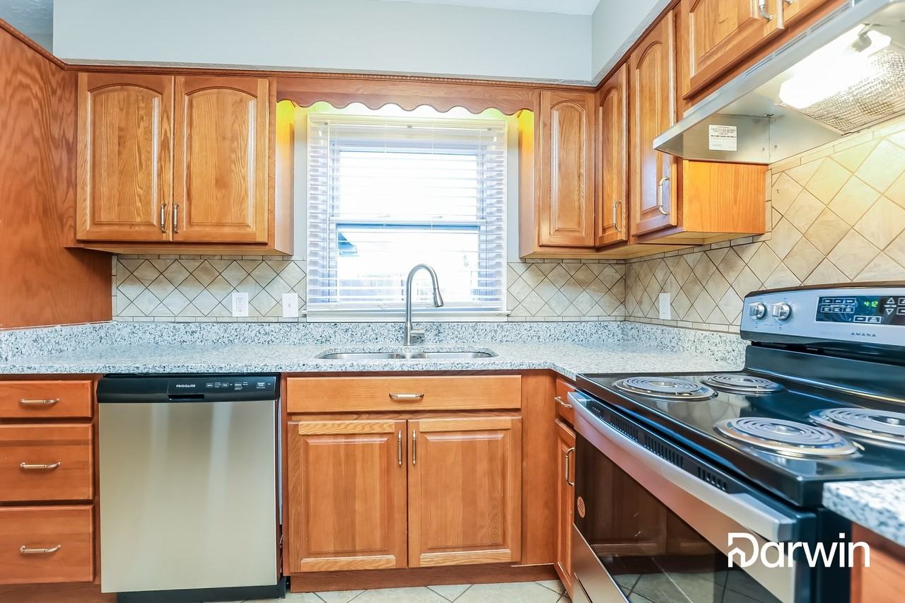 4224 Winterbrook Rd - Photo 3 of 15