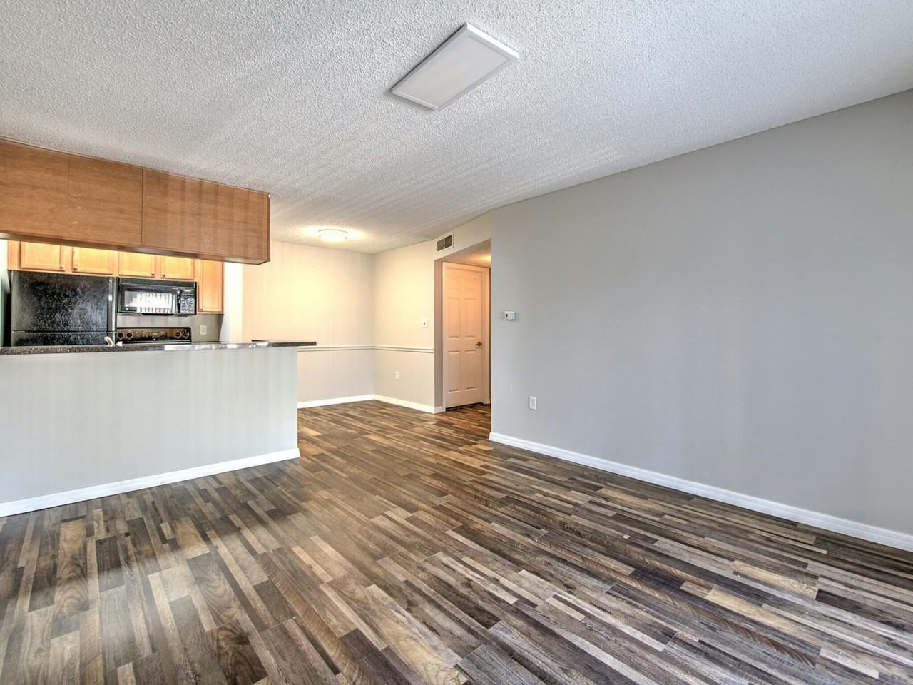 203 Lake Parsons Green, Unit 105 - Photo 4 of 26