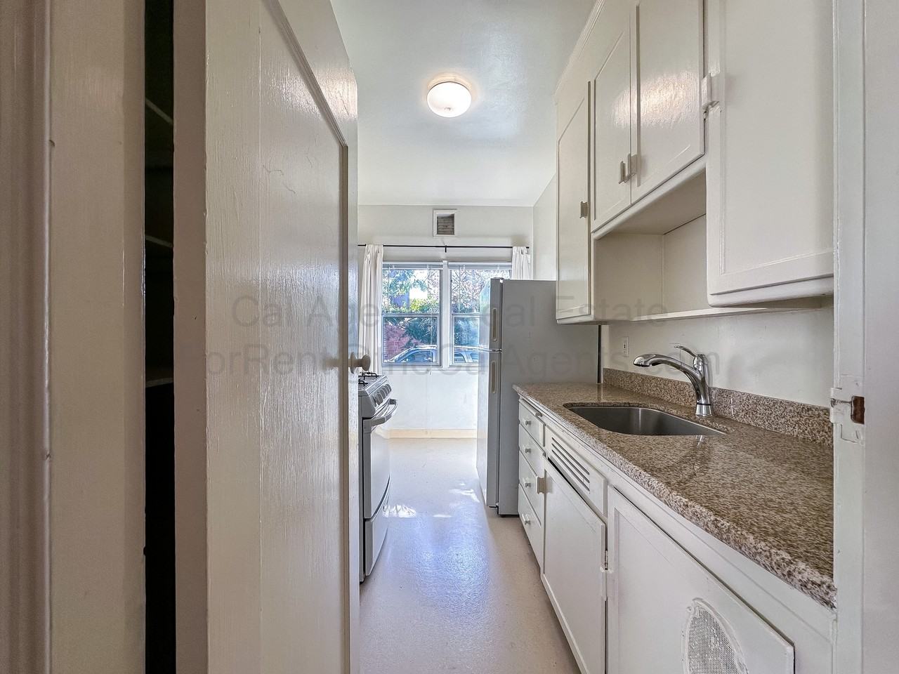 2710 Haste St - Photo 4 of 19