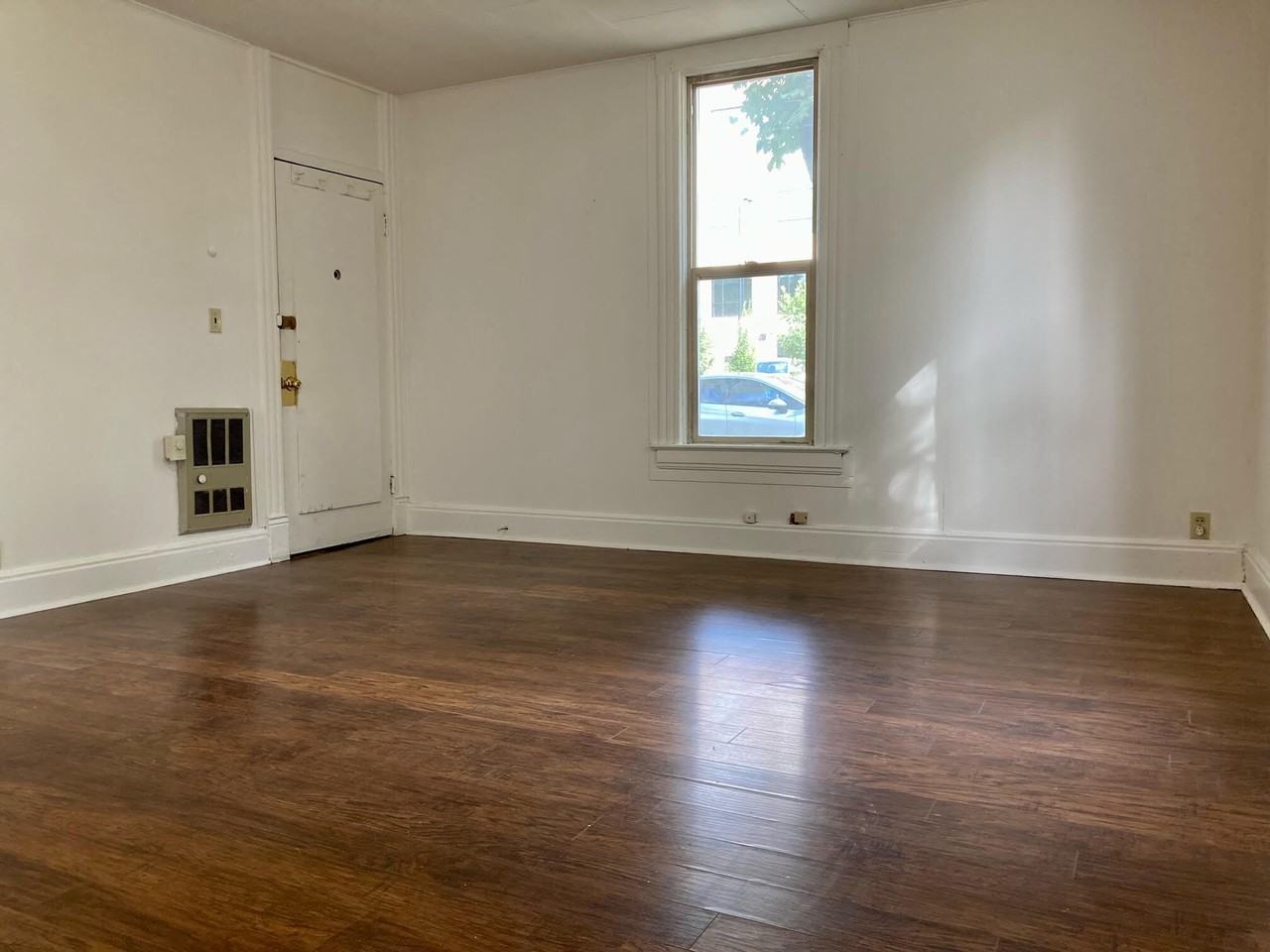 217 North Almon Street - Photo 6 of 10