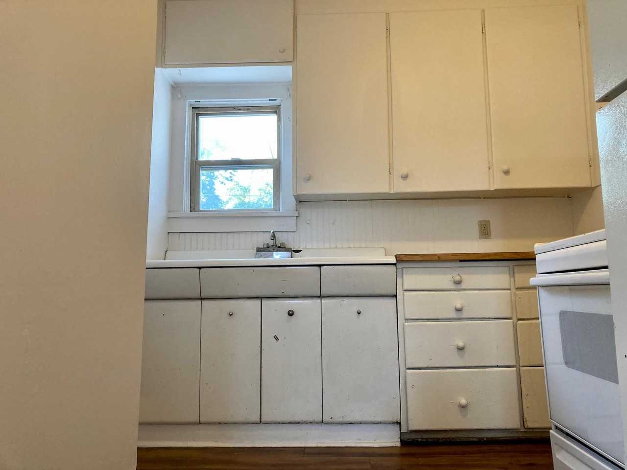 217 North Almon Street - Photo 7 of 10