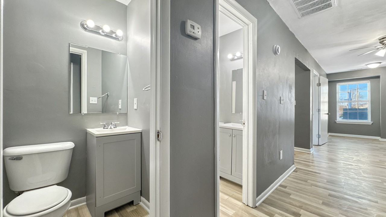 1100 Wilson Rd - Photo 5 of 20