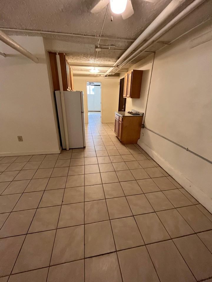 632 Howard Place - Photo 3 of 45
