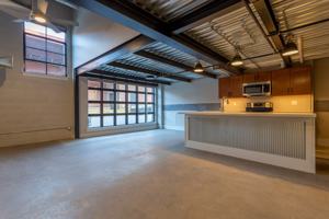 featured image of 895 Washington St