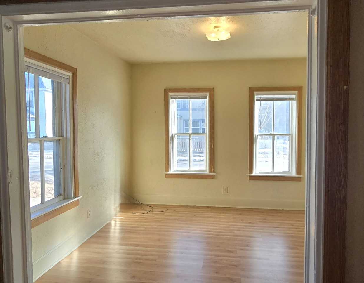 316 Garfield Ave Lower - Photo 5 of 11