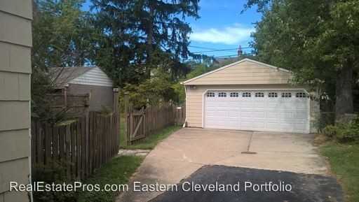 5187 Haverford Dr - Photo 2 of 25