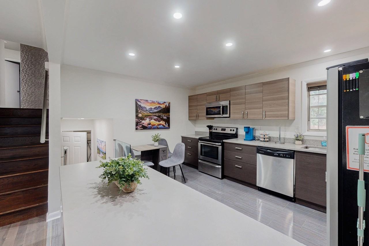 Northstrand Drive - Photo 4 of 13