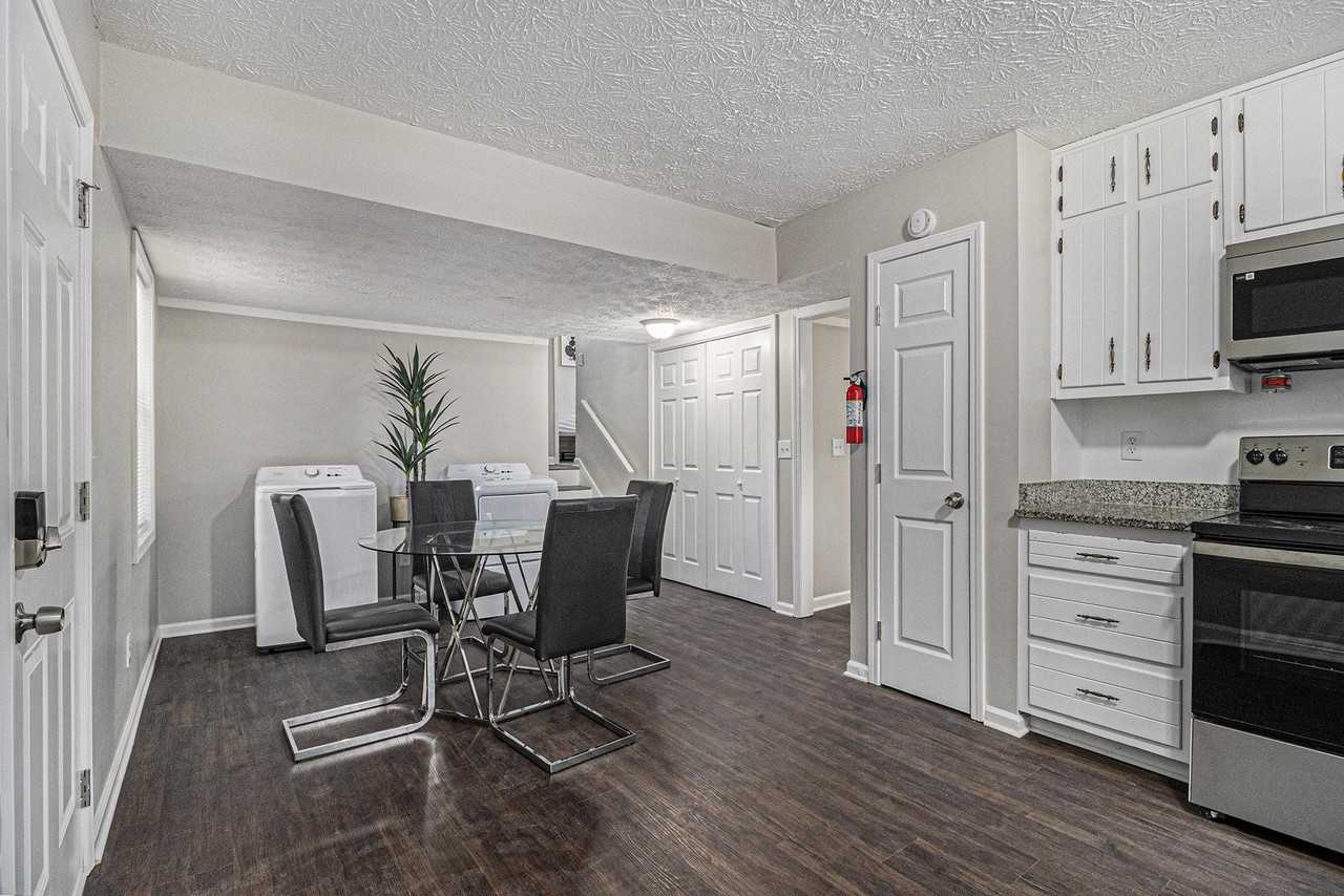 Redan Rd - Photo 3 of 10