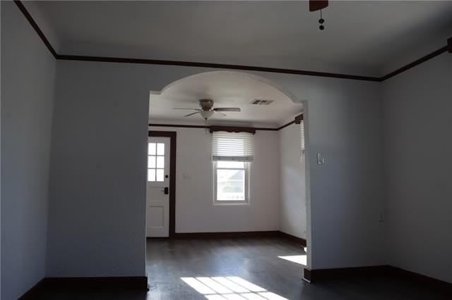 225 Gordon Ave - Photo 5 of 12