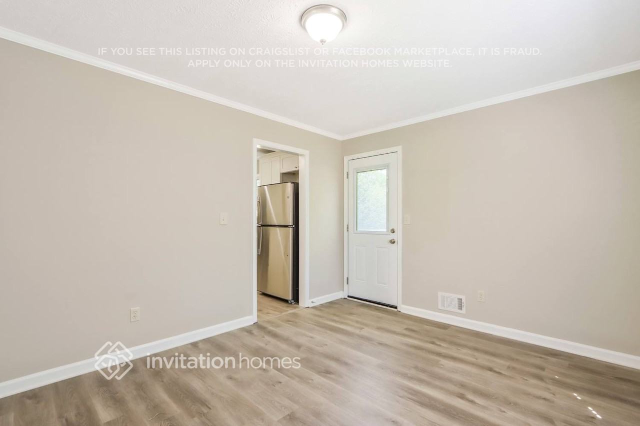 5013 Evelyn Way - Photo 6 of 17