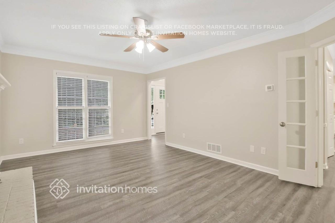 3339 Woodrock Ln - Photo 3 of 23