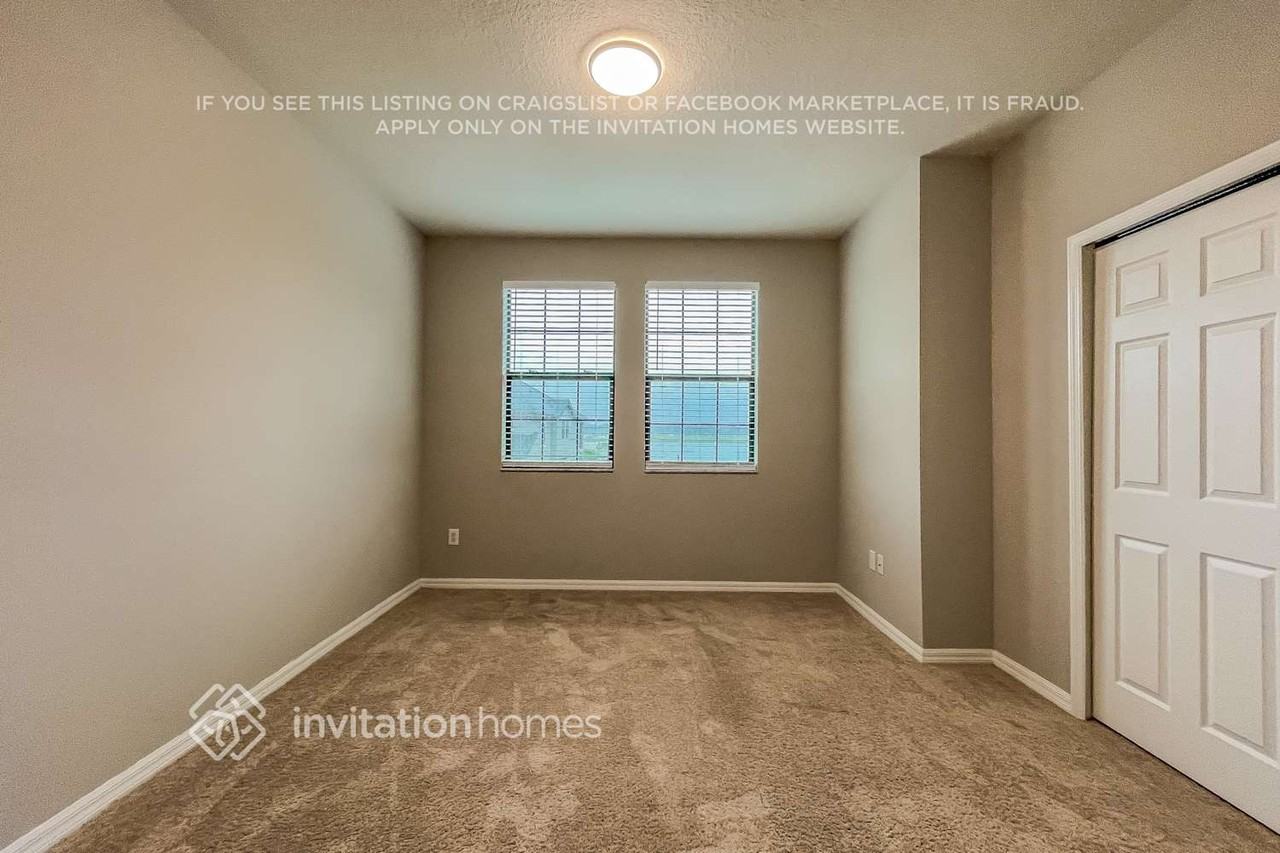 4948 Wandering Way - Photo 6 of 14