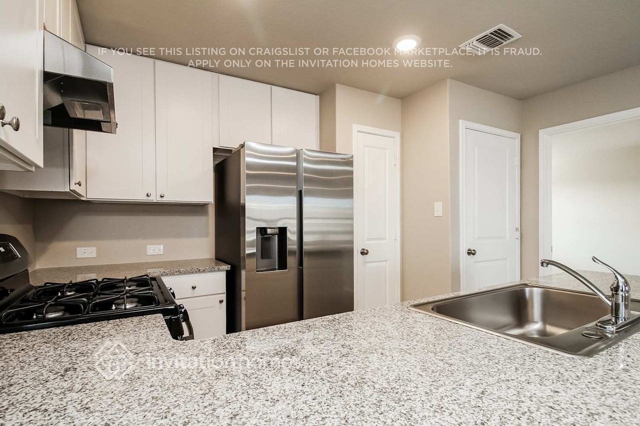 7430 Adaja Riv - Photo 7 of 17