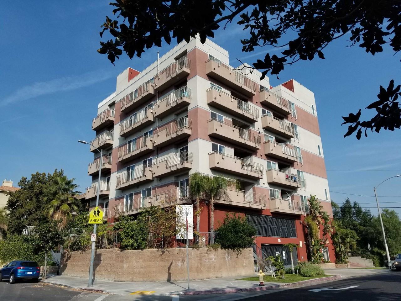 S Virgil Ave - Photo 2 of 36