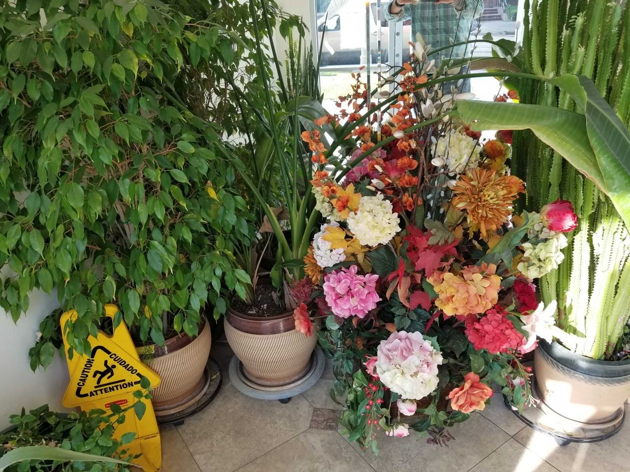 S Virgil Ave - Photo 3 of 36