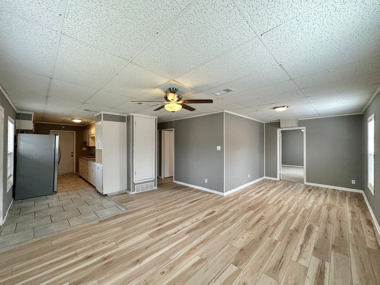 822 Southside Dr - Photo 6 of 24