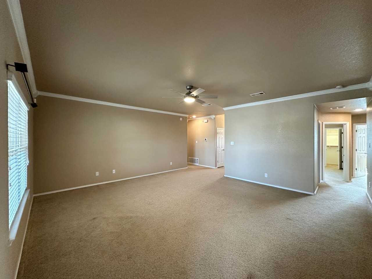 1606 Walker Place Blvd - Photo 6 of 40
