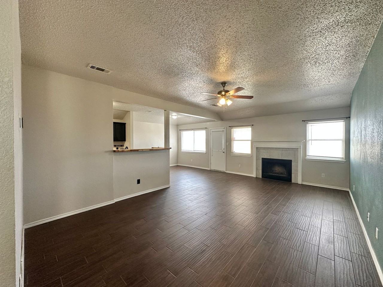 1910 Michele Dr - Photo 2 of 34