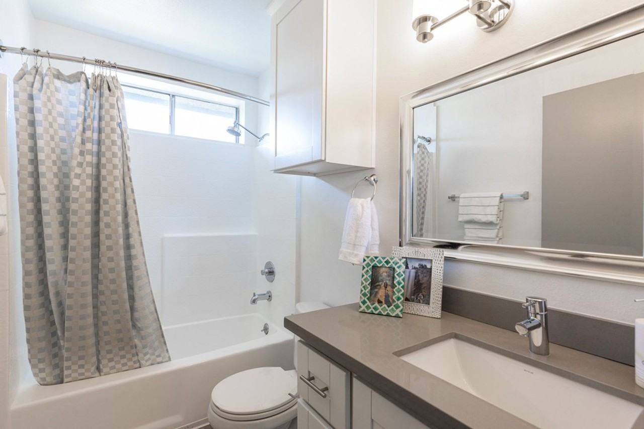 1753 9th St - Photo 5 of 7