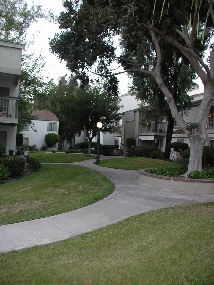 5978 Rancho Mission Rd - Photo 4 of 25